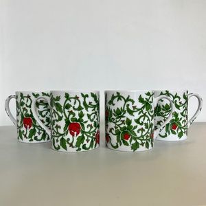 Williams-Sonoma Christmas Vines Mugs Set | 4 Mugs